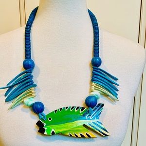 Vintage beaded fish necklace with shell snd wooden beads